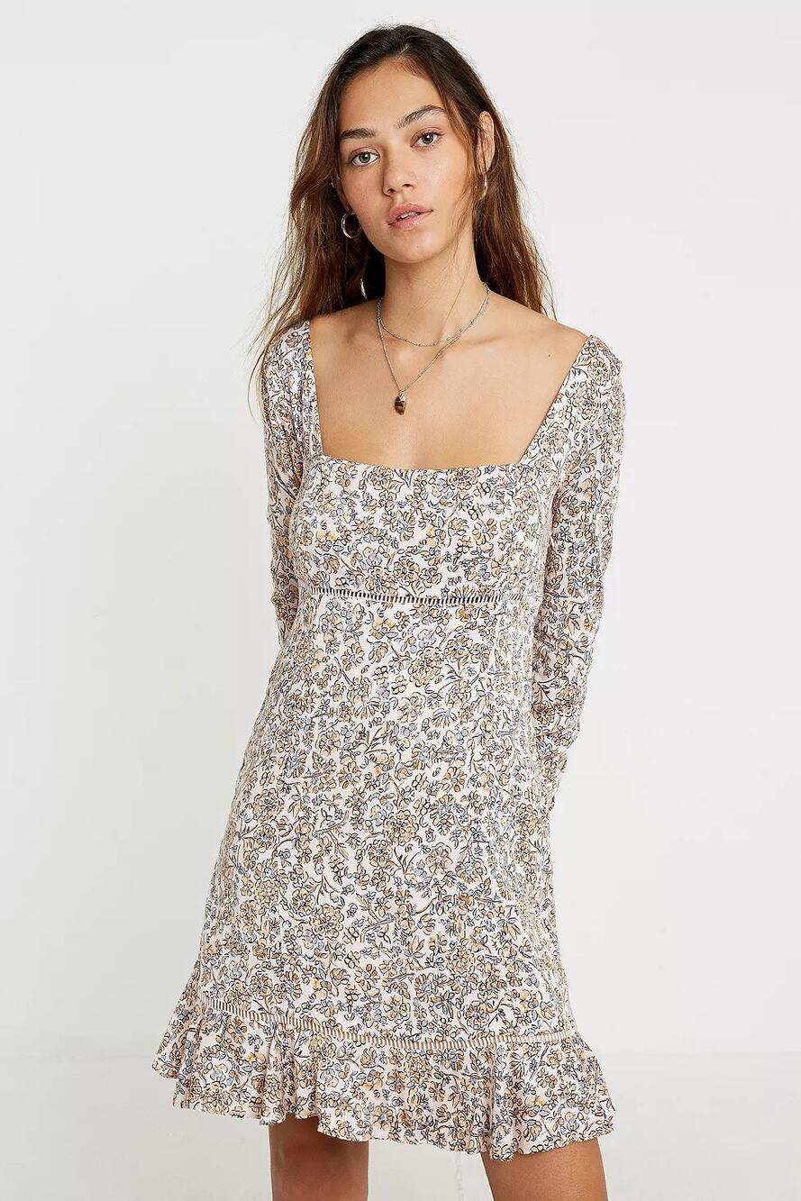 Women's Size 6 Free People Boheme Mini Dress in Ivory Combo Floral Square Ruffle